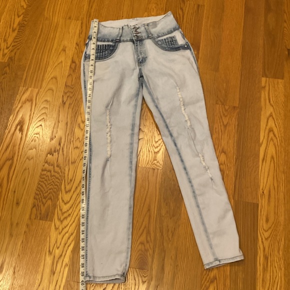 - La Bonita triple button stretch skinny faded jeans size 11 (e) - Picture 2 of 10